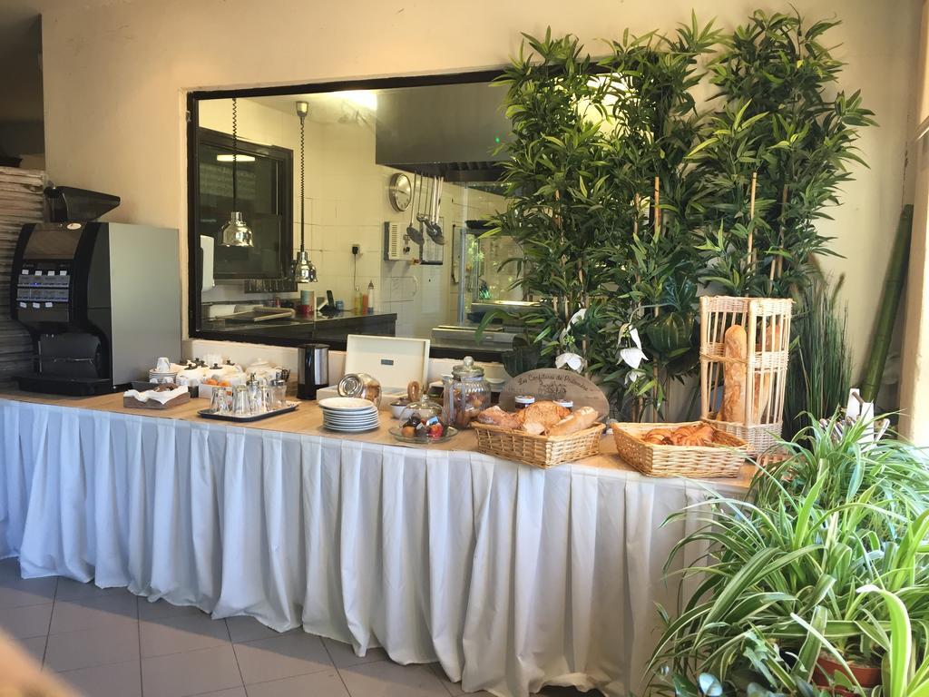 玛德加罗福尔酒店 尼姆 外观 照片